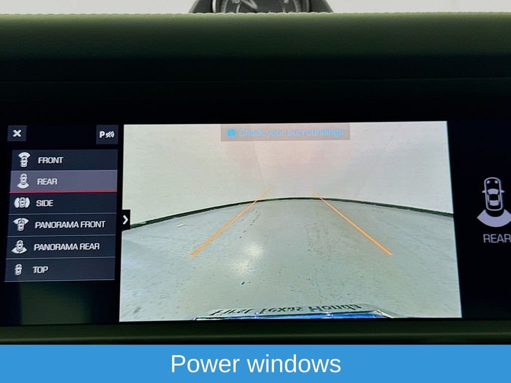 2024 PORSCHE Macan - Image 18