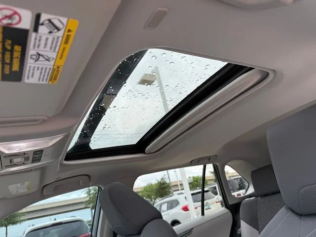 2024 Toyota RAV4 - Image 27