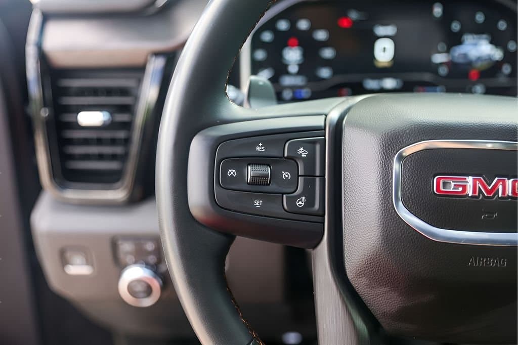 2023 GMC Sierra 1500 - Image 17