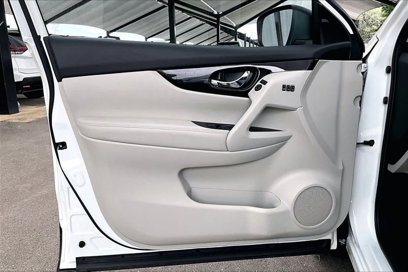 2022 Nissan Rogue Sport - Image 22