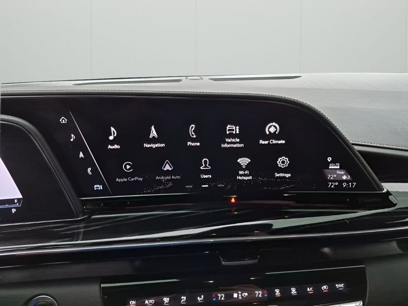 2021 Cadillac Escalade - Image 41