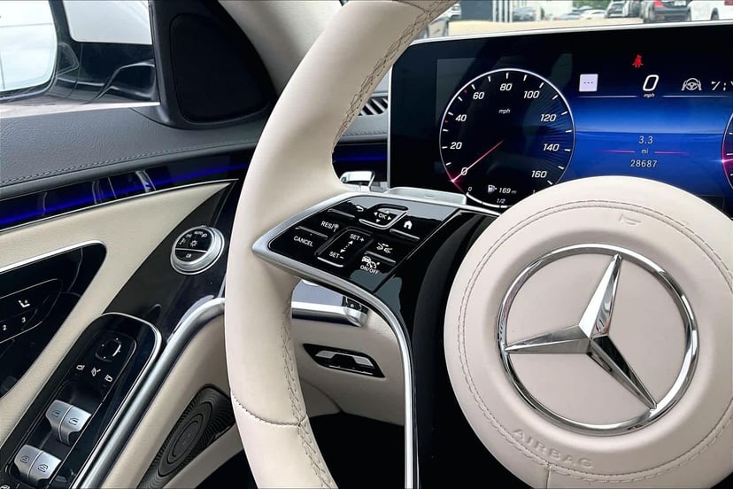 2023 Mercedes-Benz S 500 - Image 24