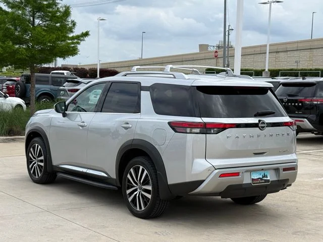 2023 Nissan Pathfinder - Image 4