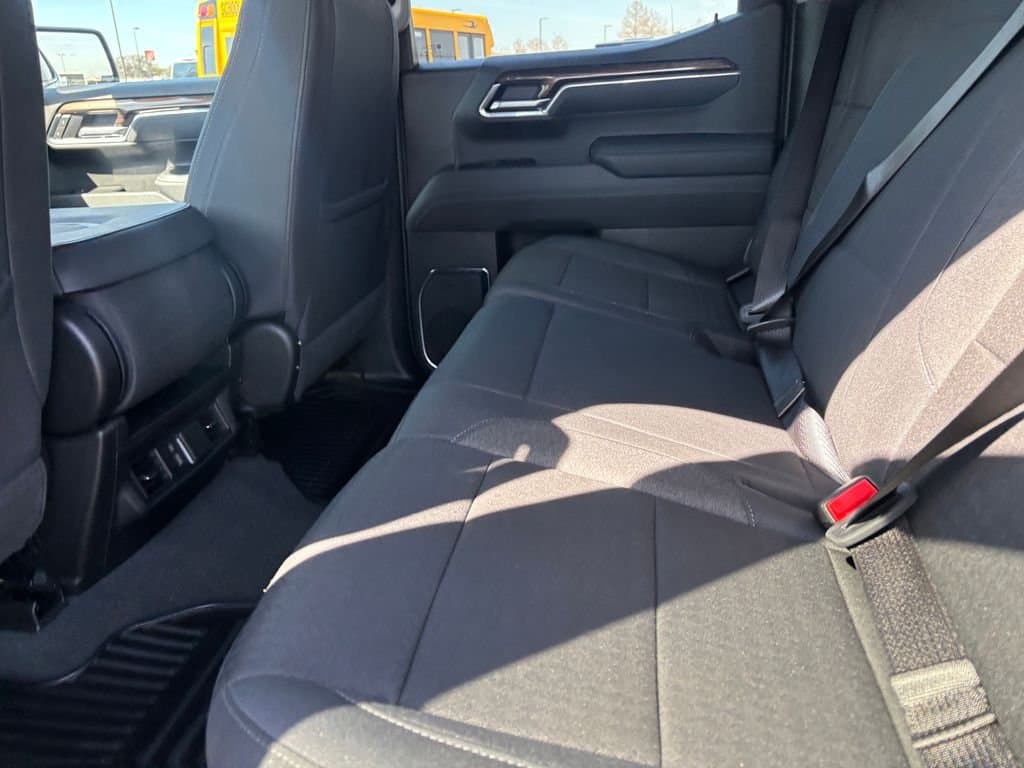 2025 Chevrolet Silverado 1500 - Image 24