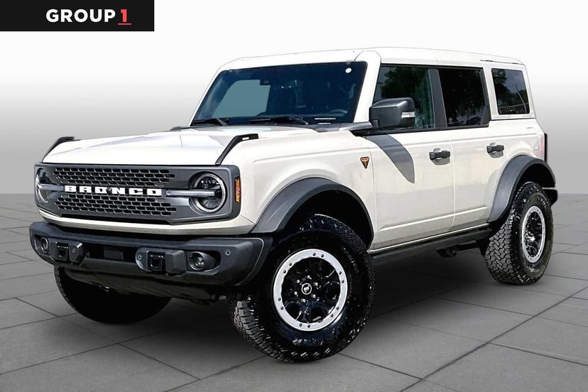 2025 Ford Bronco - Image 1