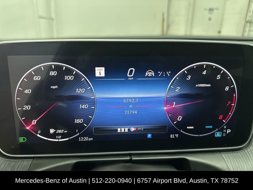 2023 Mercedes-Benz C-Class - Image 11