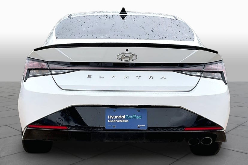 2022 Hyundai Elantra - Image 5