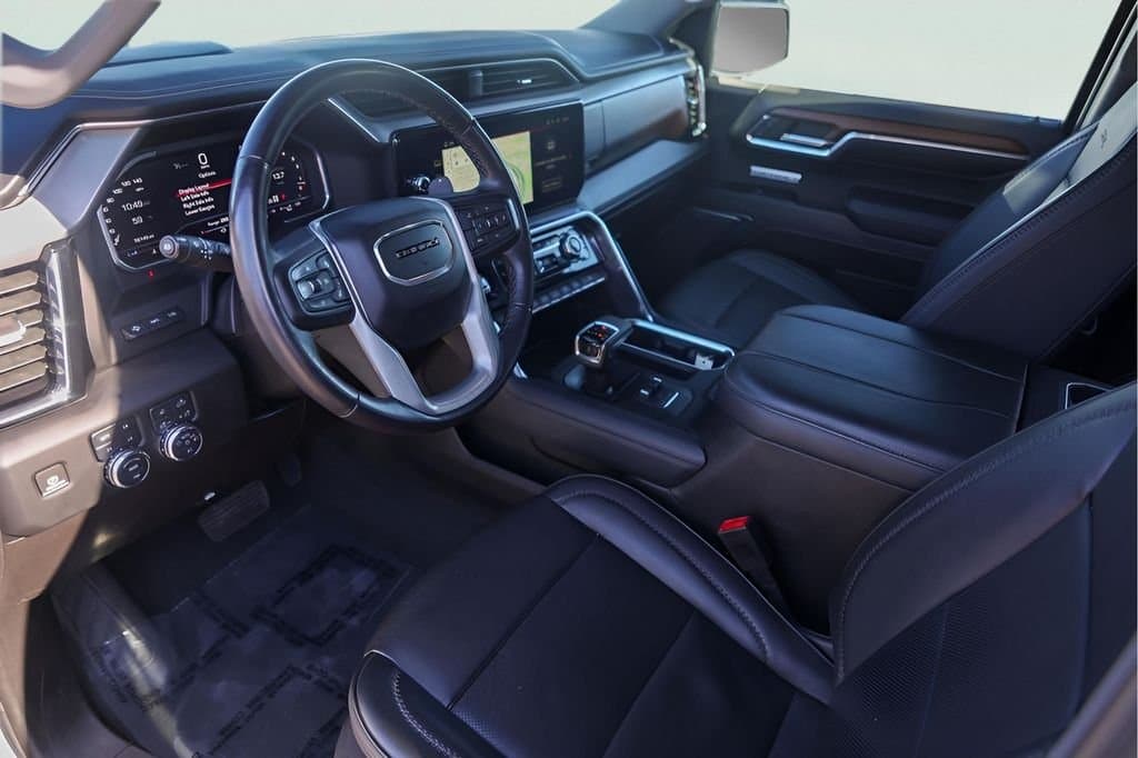 2023 GMC Sierra 1500 - Image 13