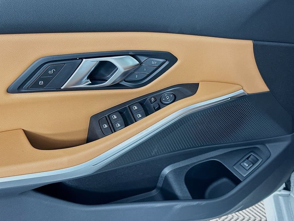 2026 BMW 3 Series - Image 20