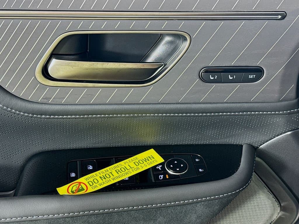 2026 INFINITI QX80 - Image 22