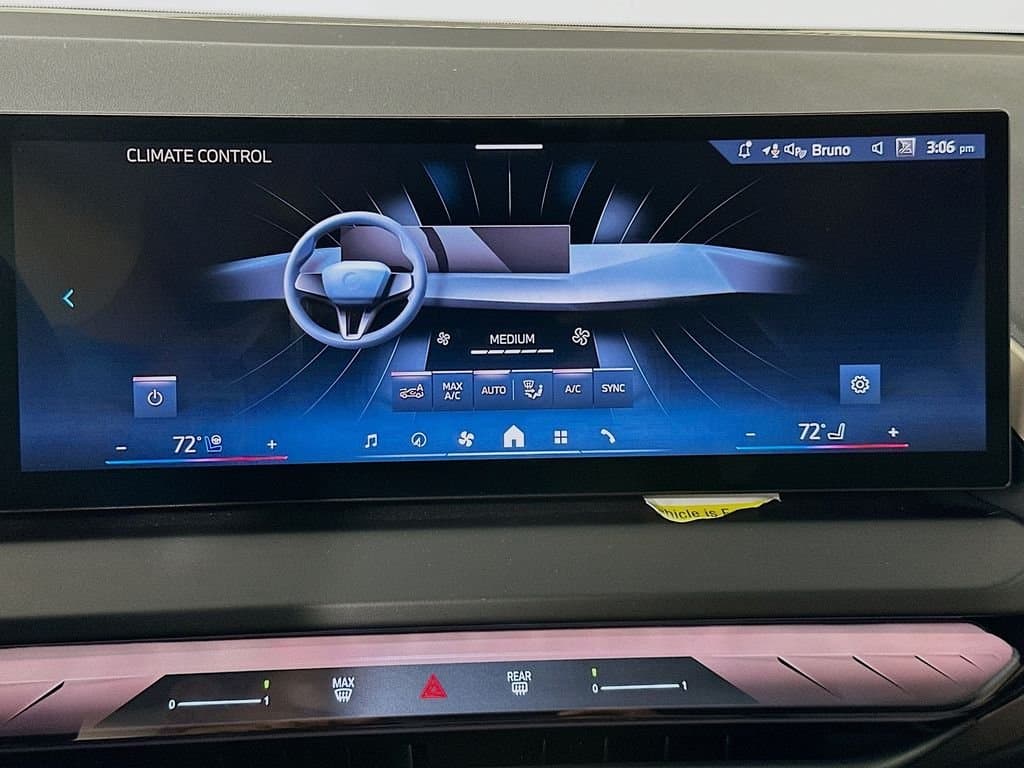 2025 BMW X3 - Image 16