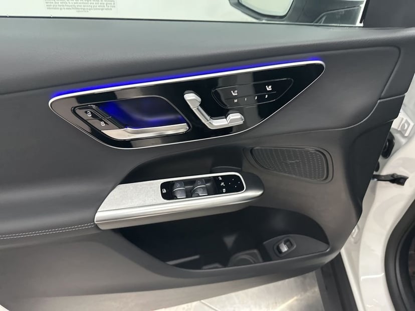 2026 Mercedes-Benz GLC - Image 11