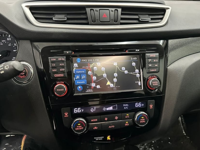 2015 Nissan Rogue - Image 14
