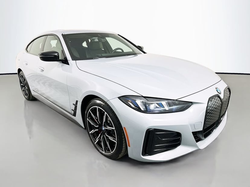 2026 BMW i4 - Image 3