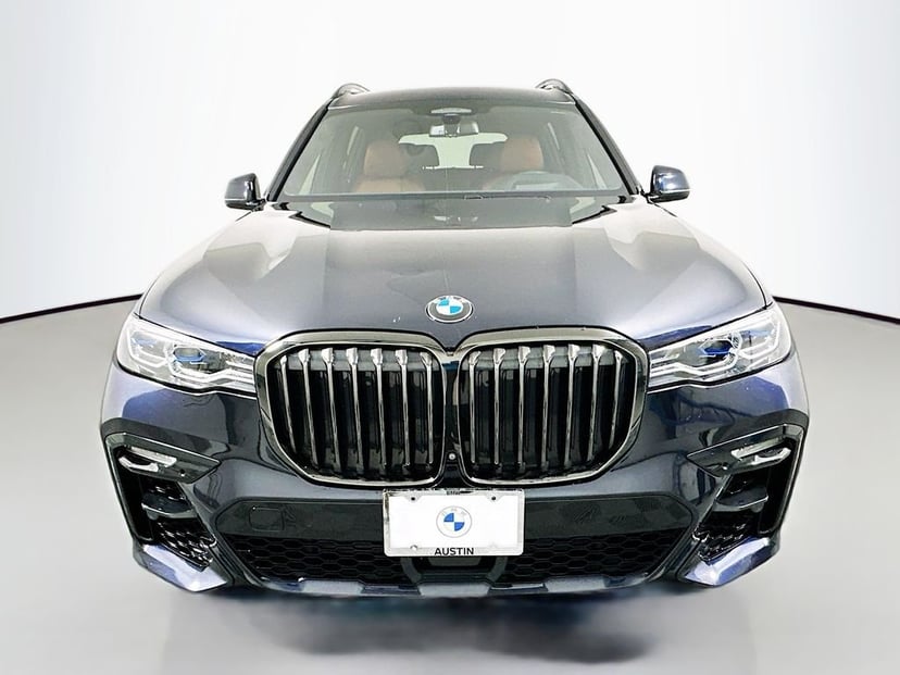 2022 BMW X7 - Image 2