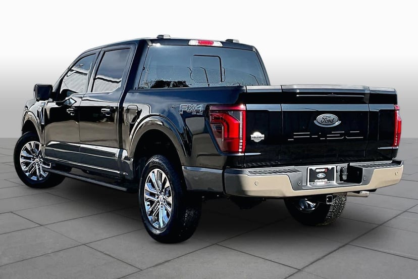 2025 Ford F-150 - Image 12