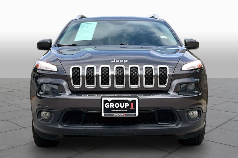 2018 Jeep Cherokee - Image 2