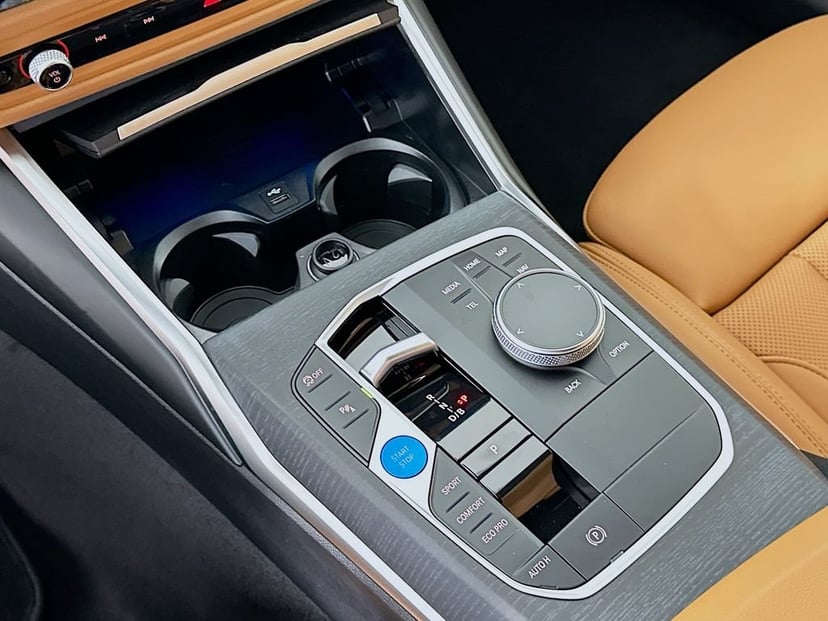 2026 BMW i4 - Image 15