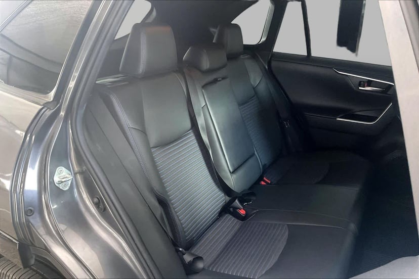 2021 Toyota RAV4 - Image 20