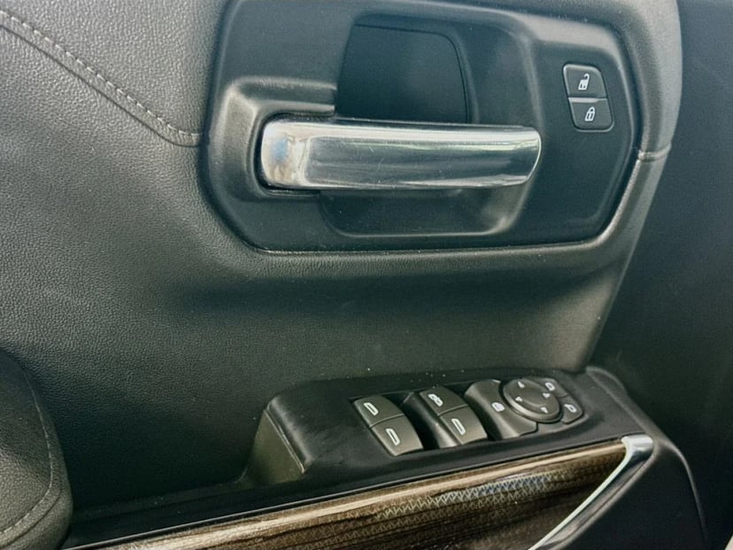 2019 Chevrolet Silverado 1500 - Image 19