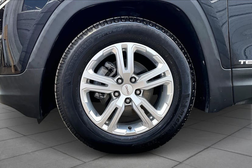 2018 GMC Terrain - Image 11
