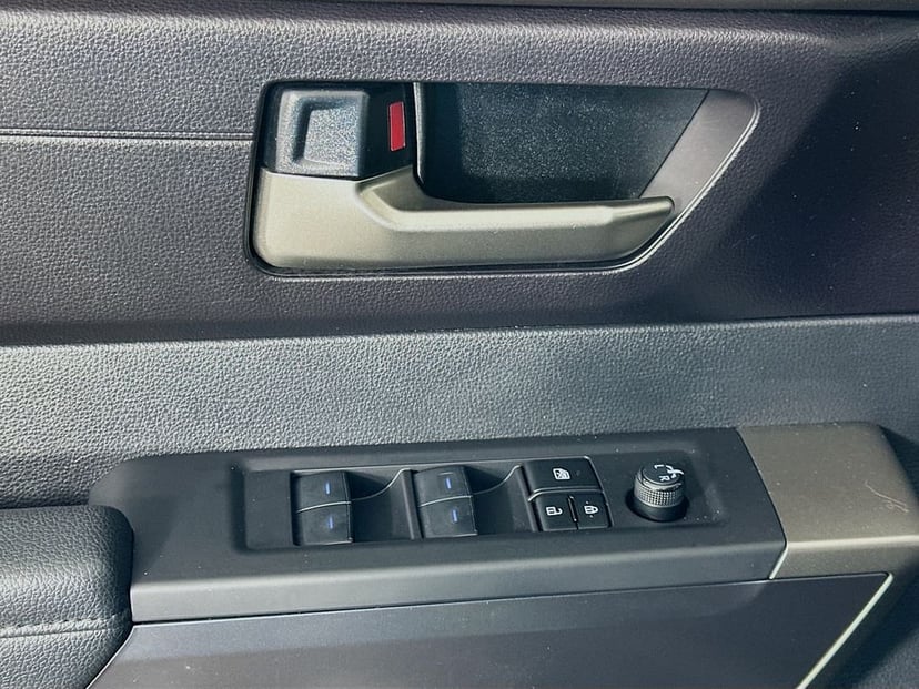 2024 Toyota Tundra - Image 17