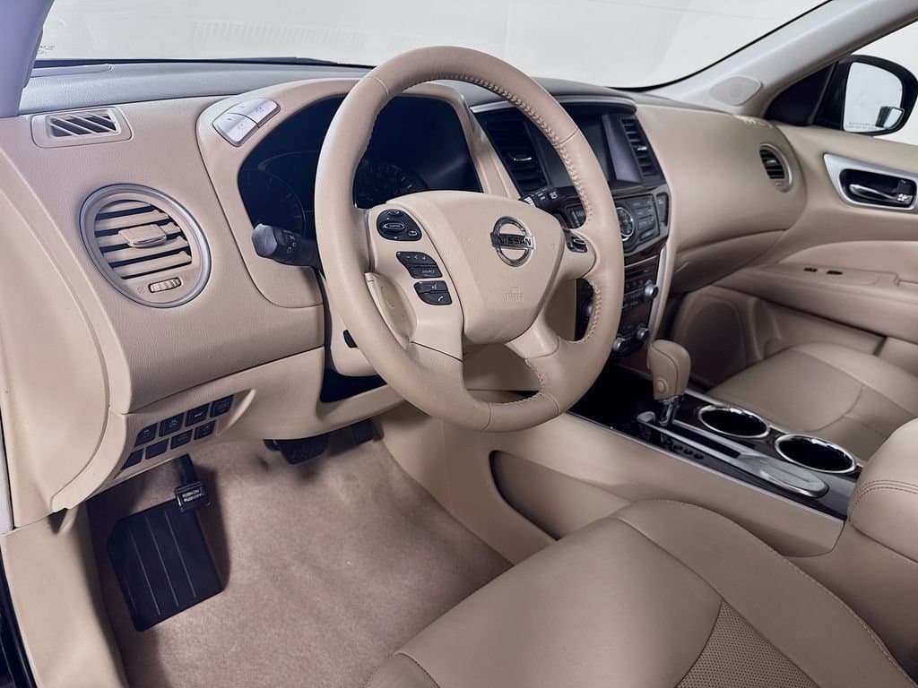 2013 NISSAN Pathfinder - Image 11