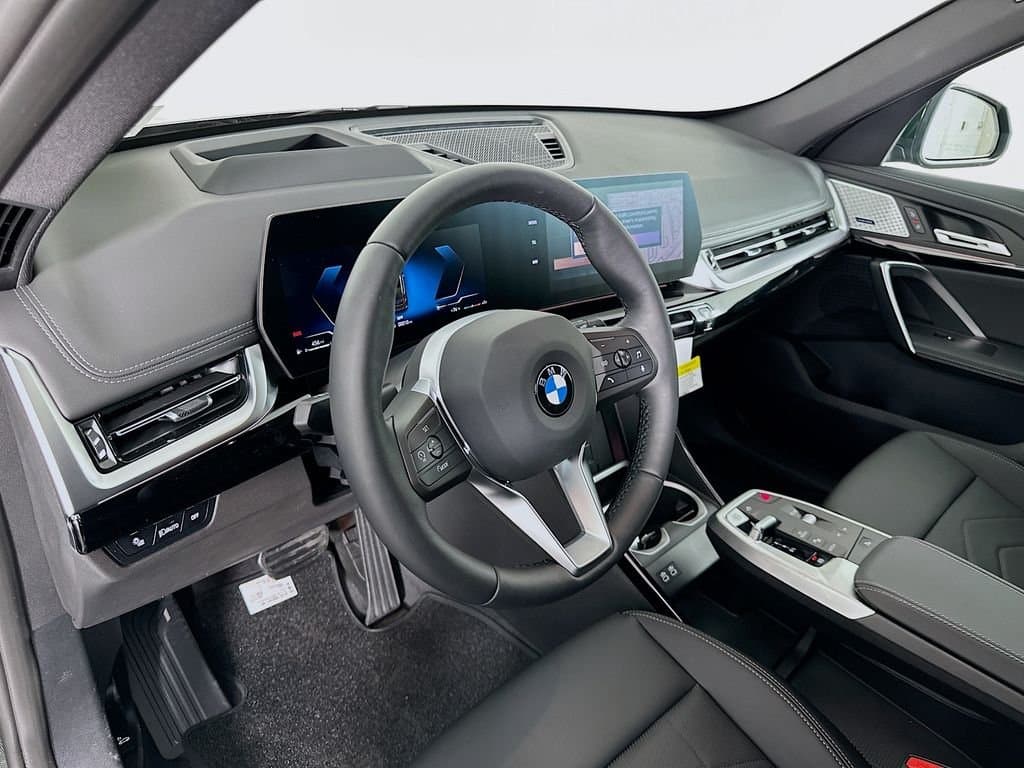 2025 BMW X1 - Image 9
