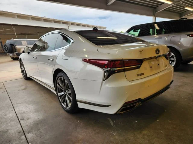 2018 Lexus LS - Image 4