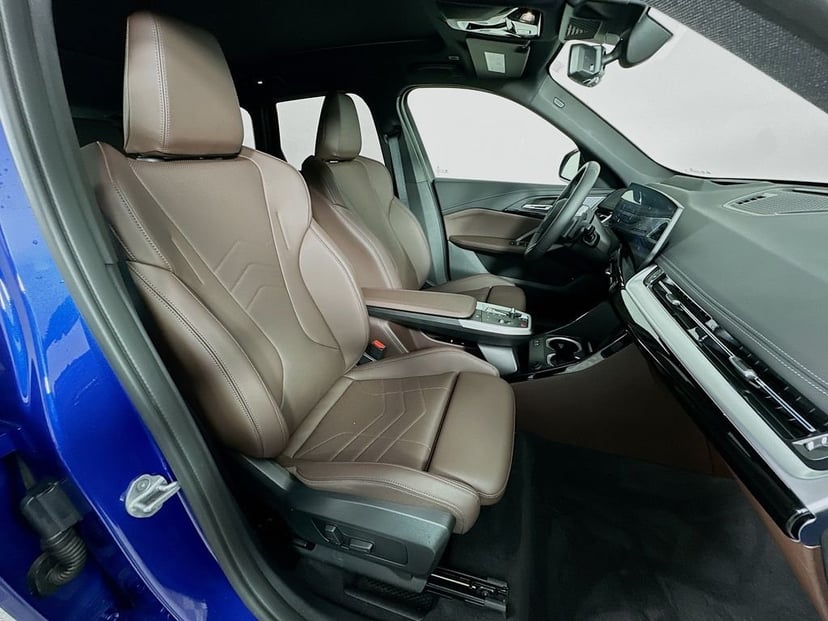 2025 BMW X1 - Image 28