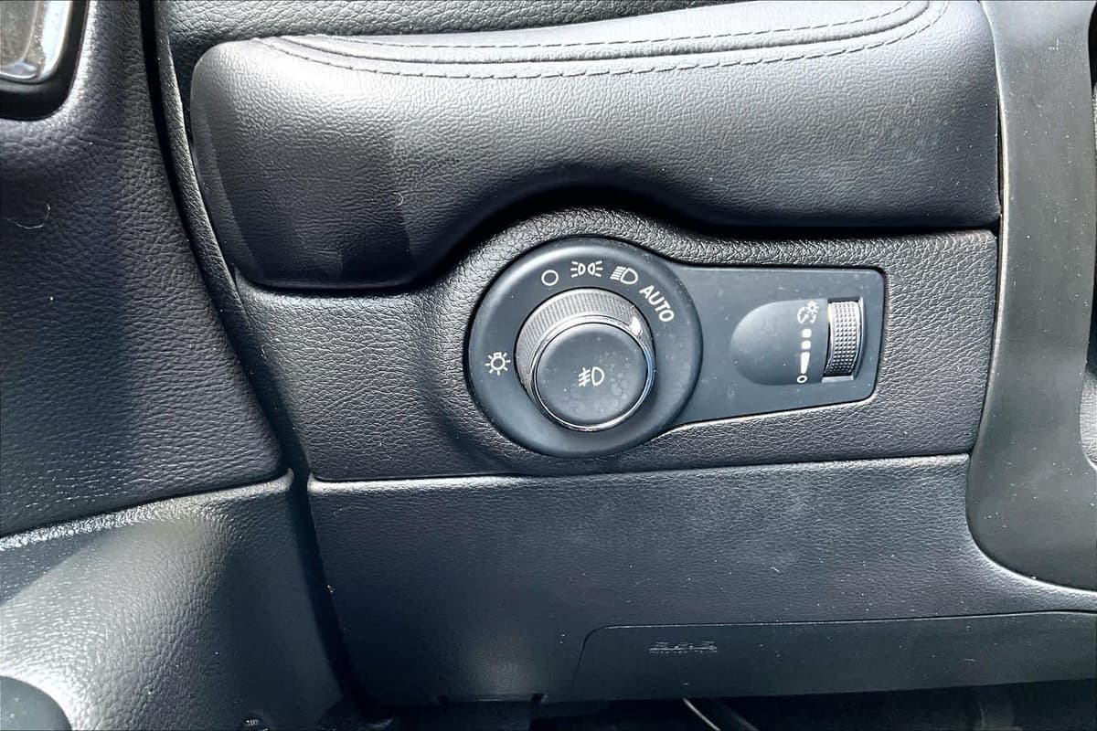 2022 Dodge Durango - Image 33