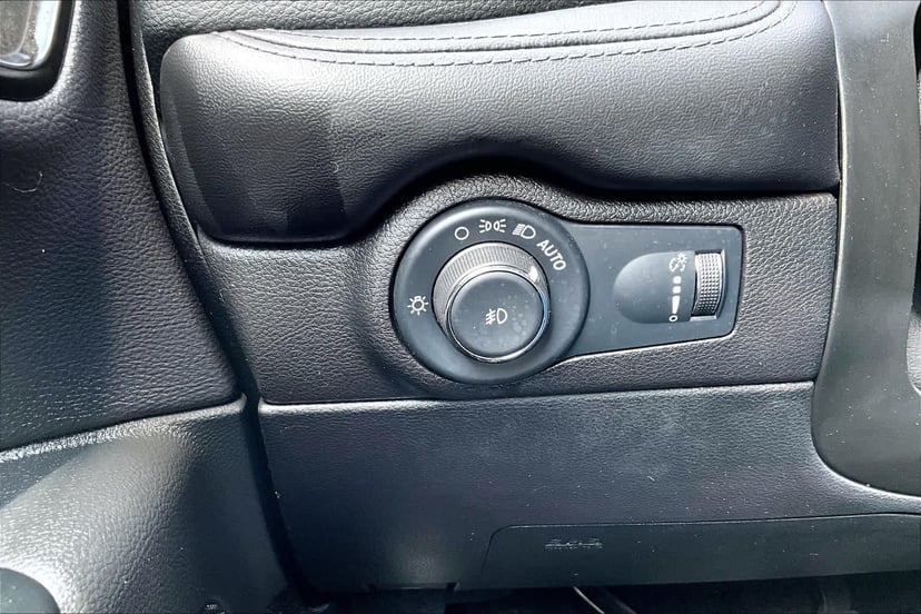 2022 Dodge Durango - Image 33