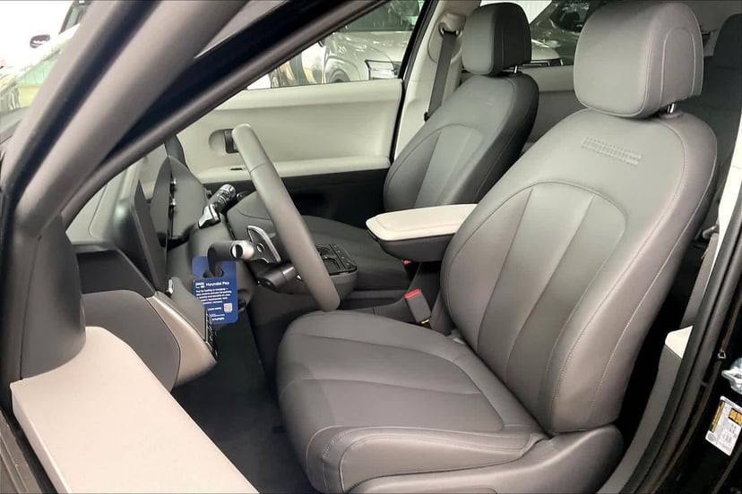 2026 Hyundai IONIQ 5 - Image 7
