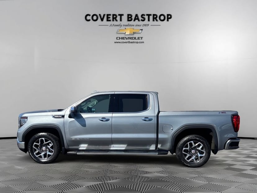 2023 GMC Sierra 1500 - Image 3