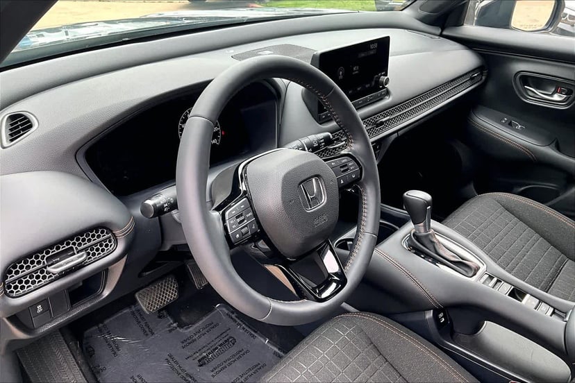 2025 Honda HR-V - Image 17