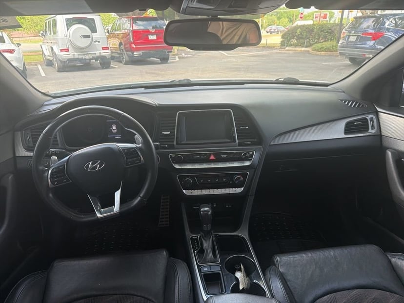 2018 Hyundai Sonata - Image 18