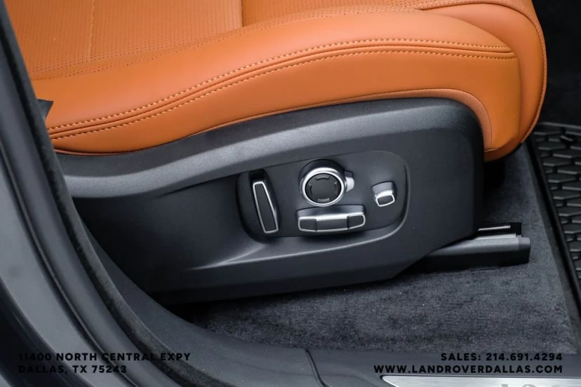 2026 Jaguar F-PACE - Image 40