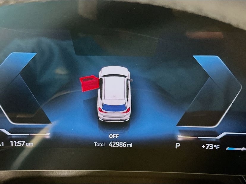 2023 BMW X1 - Image 12