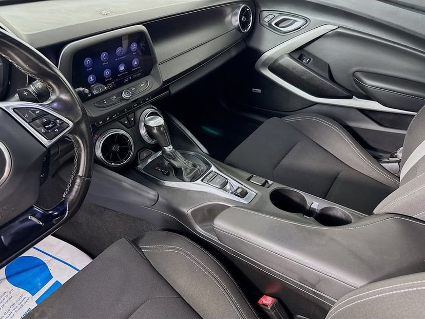 2019 Chevrolet Camaro - Image 29