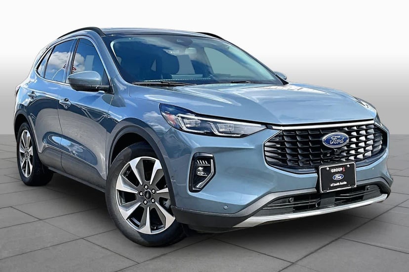 2023 Ford Escape - Image 1