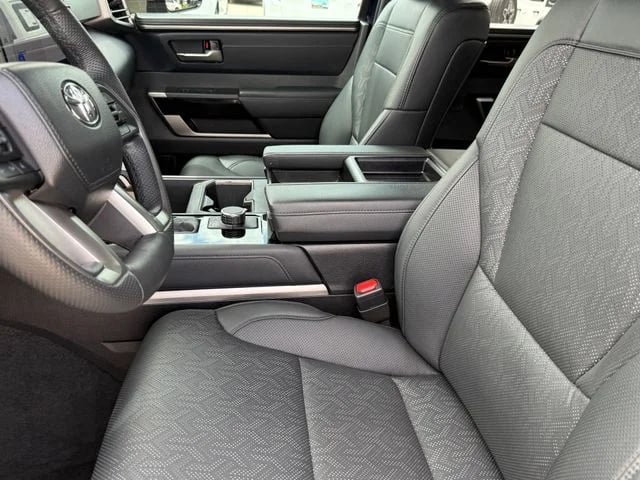 2025 Toyota Tundra - Image 13