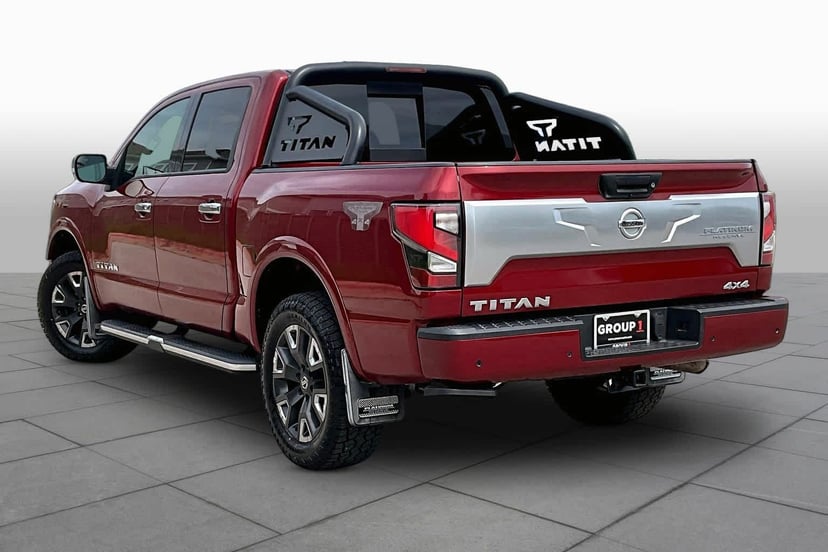 2021 Nissan Titan - Image 12