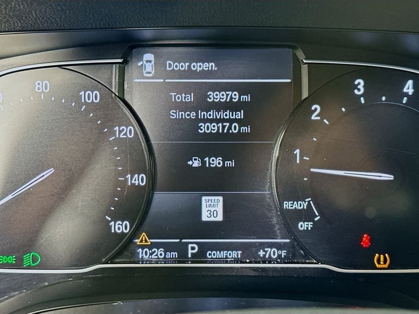 2021 BMW 3 Series - Image 12