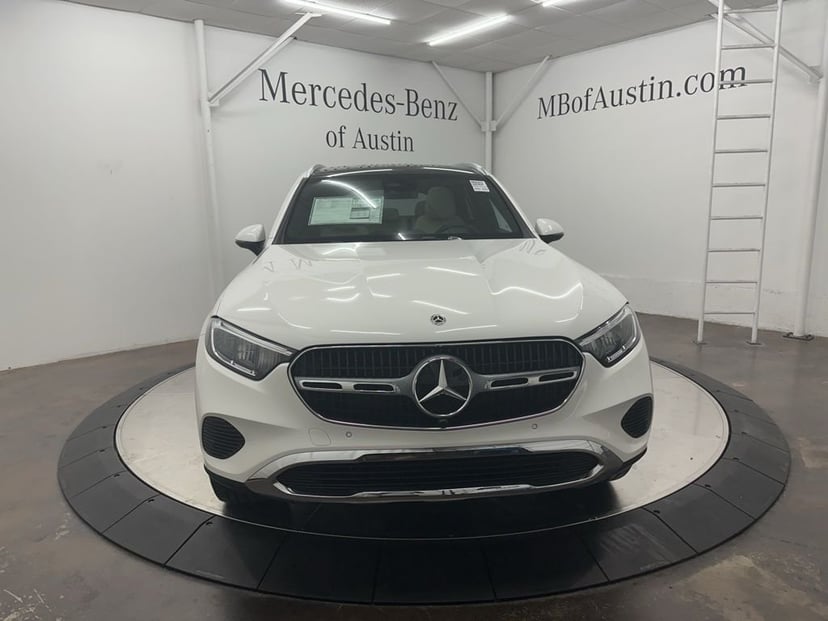 2026 Mercedes-Benz GLC - Image 2