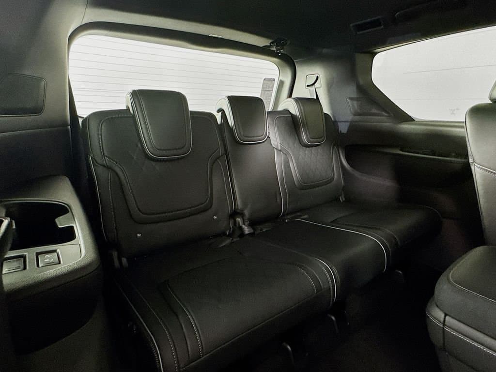 2026 INFINITI QX80 - Image 33