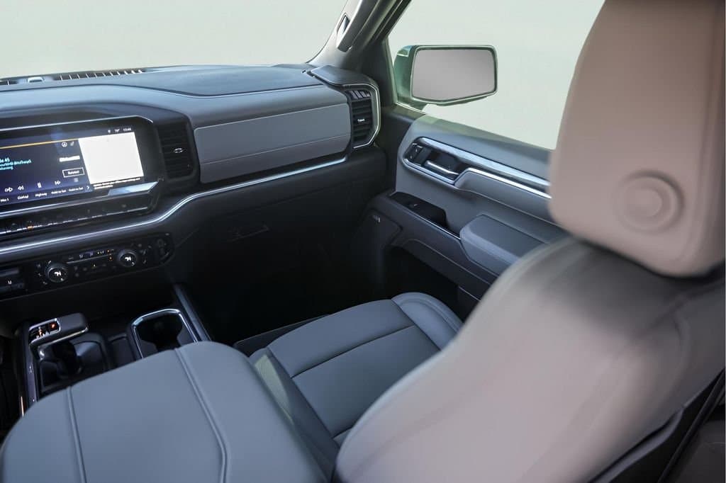 2026 Chevrolet Silverado 1500 - Image 30