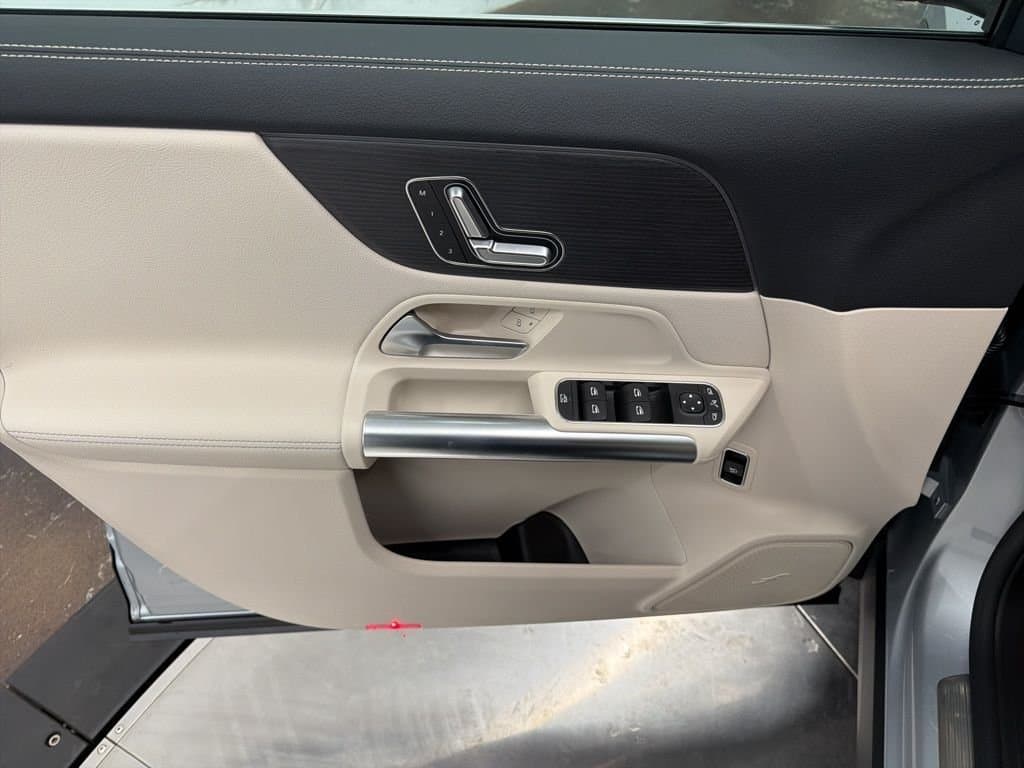 2026 MERCEDES-BENZ GLA - Image 18