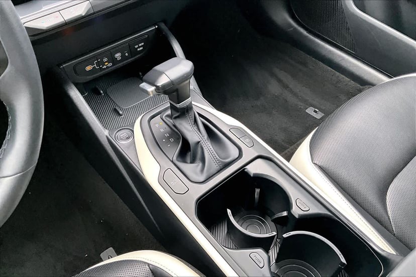 2025 Kia K4 - Image 17