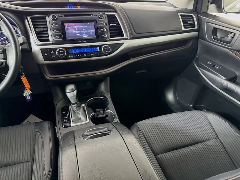 2014 Toyota Highlander - Image 26