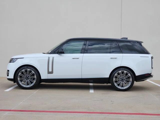 2026 Land Rover Range Rover - Image 4